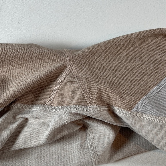 Outdoor Voices Gray and Tan Women’s Color Block 7/8 Leggings - Size XS - Picture 7 of 7